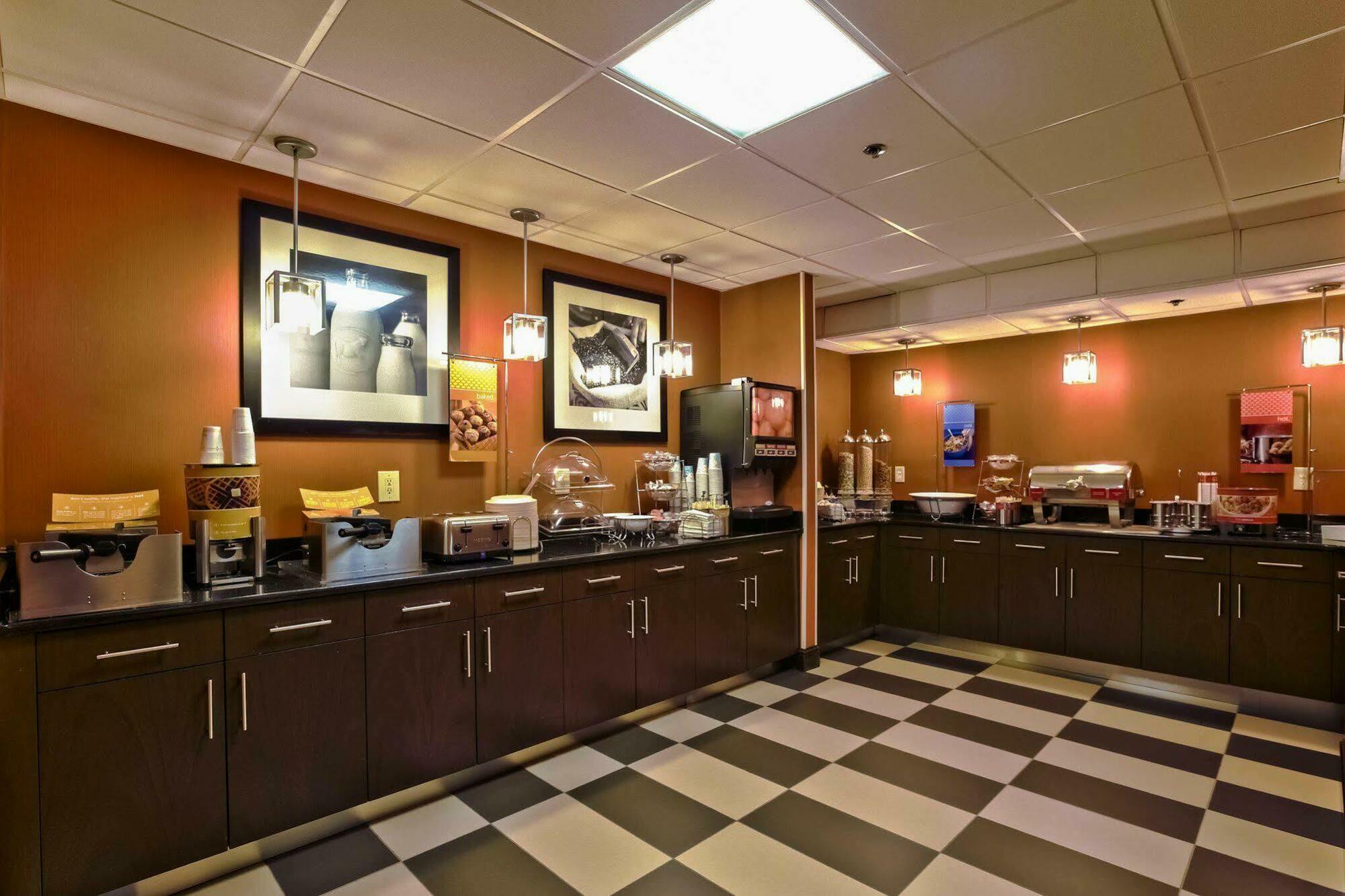 Hampton Hershey Lancaster Hotel 3*